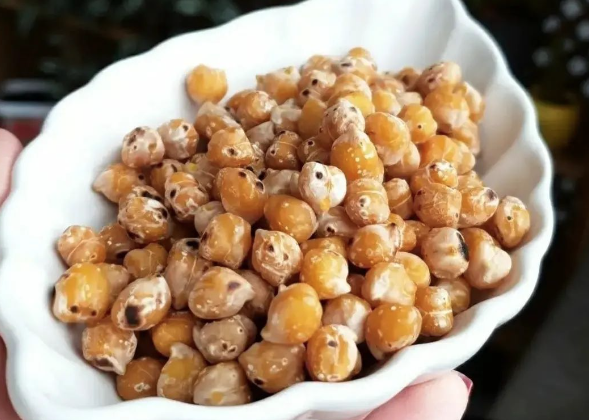 ROASTED CHICKPEAS (AGES 2+)